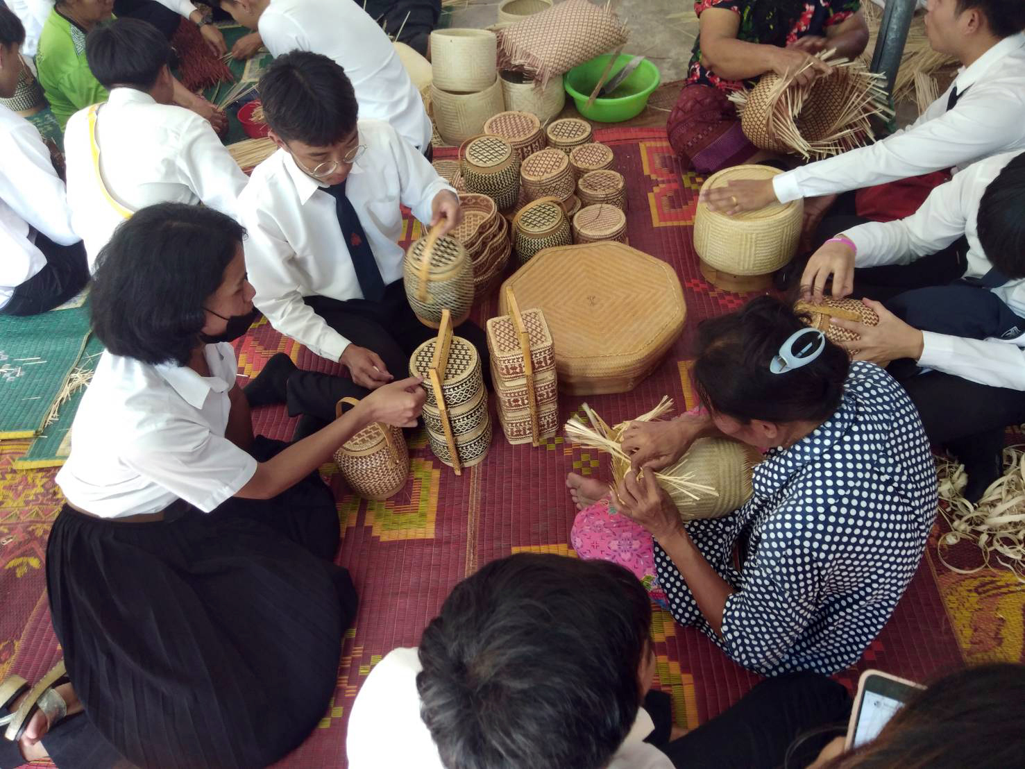 KKU Culture Center fires students up for creativity of Isan culture